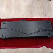 エレキベース|FENDER