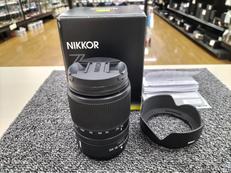 DXフォーマット用高倍率ズームレンズ|NIKON