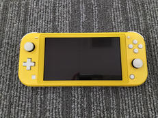 ※ソフト差込口少しヒビあり　本体のみ　SWITCHLITE|NINTENDO / 任天堂