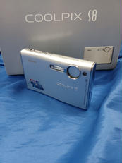 コンパクトデジカメ|NIKON