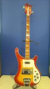 ベース|RICKENBACKER