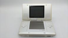 ニンテンドー DS|NINTENDO / 任天堂