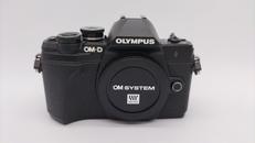デジタル一眼|OLYMPUS