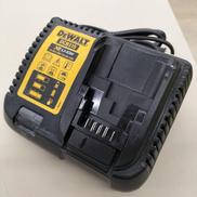 充電器|DEWALT