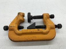 コラム裏当て固定具|中部機販