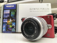 ミラーレス一眼|OLYMPUS