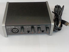 オーディオインターフェース|TASCAM