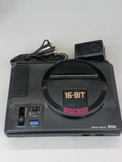 メ*ー様 小型ゲーム機　半ジャンク SEGA - （ジャンク品）セガサターン本体の通販 by さわっく's