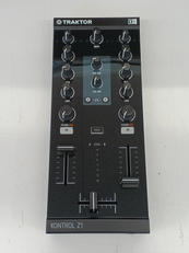 DJコントローラー|TRAKTOR