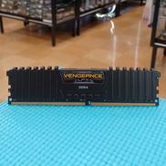 PCメモリ|CORSAIR