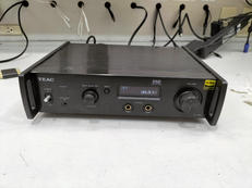 ヘッドホンアンプ|TEAC