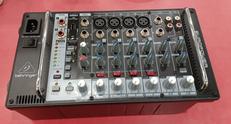 パワードミキサー|BEHRINGER