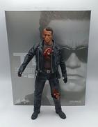 -800 「ターミネーター2」 1/6 アクションフィギュ|HOT TOYS