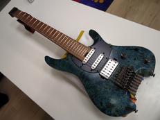 ヘッドレス7弦ギター|IBANEZ