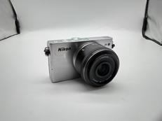 ミラーレス一眼|NIKON