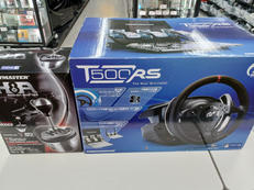 ステアリングコントローラー|THRUSTMASTER