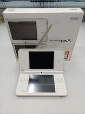 DSILL(上画面の一部にドット抜け)|NINTENDO / 任天堂