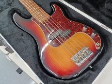 5弦エレキベース|FENDER USA