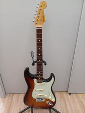 エレキギター|FENDER JAPAN