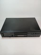 業務用CDプレーヤー|TASCAM
