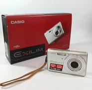 デジタルカメラ|CASIO