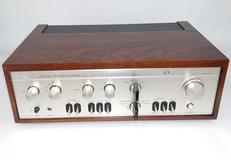 プリメインアンプ|LUXMAN