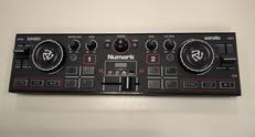 DJコントローラー|NUMARK