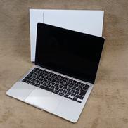 MACBOOK AIR|APPLE