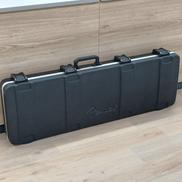 純正ハードケース|FENDER