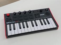 MIDIキーボード|AKAI