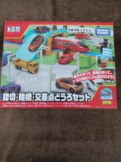 おもちゃ|タカラトミー