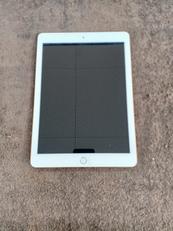 IPAD (第6世代)|APPLE