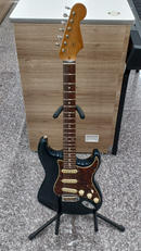 ストラトキャスタータイプ|MOMOSE