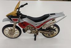 トライチェイサー2000 仮面ライダークウガ|不明