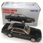 ニッサンローレル ツインカム24Vターボ メダリスト クラブ|TOMYTEC