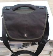 カメラバック|CRUMPLER