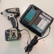 充電式インパクトドライバー|MAKITA