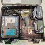 充電式インパクトドライバー|MAKITA