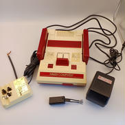 ファミコン|NINTENDO / 任天堂