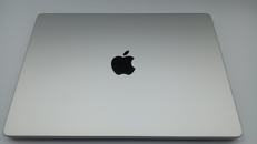 MACBOOK PRO|APPLE
