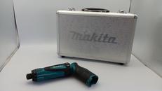 充電式ペンインパクトドライバ|MAKITA