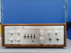 プリメインアンプ|LUXMAN