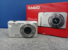 デジタルカメラ|CASIO
