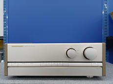 プリメインアンプ|MARANTZ