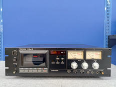 カセットデッキ|TASCAM