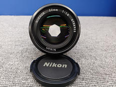 単焦点レンズ|NIKON