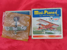 アルバトロス D.III|トミー/バックマン