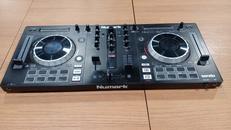 DJコントローラー|NUMARK