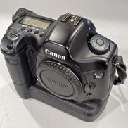 デジタル一眼 ボディ|CANON