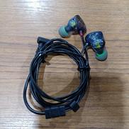 イヤホン|MAESTRATDIO